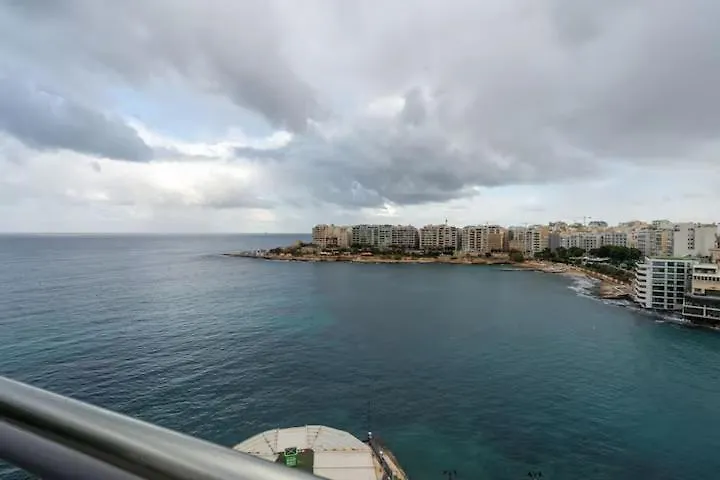 Seafront Penthouse Paradise Views Of Balluta Bay سانت جوليان مالطا
